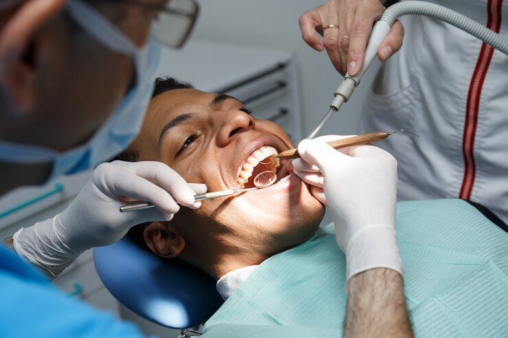 Best Dental Treatment in Dilshad Colony,Delhi